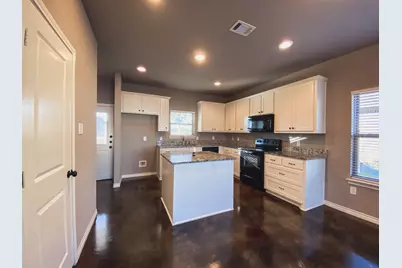 221 E Paris Street, Palmer, TX 75152 - Photo 11