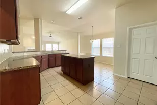 8441 Little Fawn Ln, Dallas, TX 75249 - Photo 5