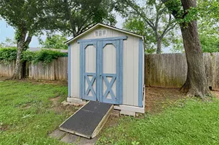 531 Himes Dr, Euless, TX 76039 - Photo 25