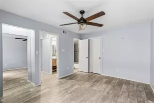 418 Matthews Dr, Arlington, TX 76012 - Photo 23