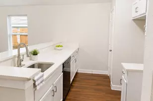 1103 Warrior Dr, Dallas, TX 75253 - Photo 3