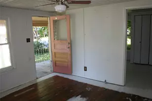 908 Franklin St, Weatherford, TX 76086 - Photo 13