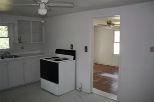 908 Franklin St, Weatherford, TX 76086 - Photo 9
