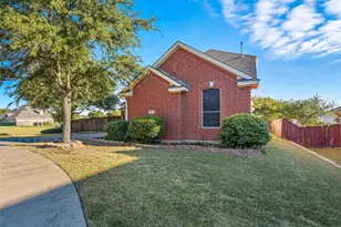 1401 Springside Dr, Garland, TX 75043 - Photo 3