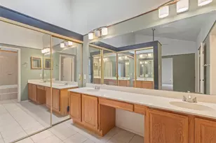 563 Ranch Trail, Irving, TX 75063 - Photo 13