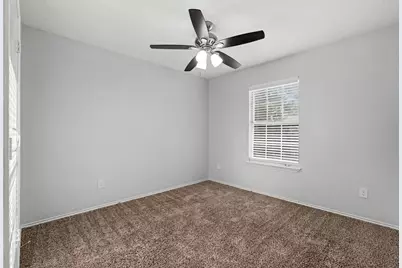 2080 Briarcliff Road, Lewisville, TX 75067 - Photo 17