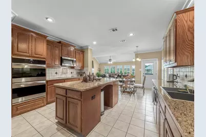 6951 Sea Harbor Drive, Grand Prairie, TX 75054 - Photo 17