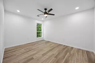 1011 S Waverly Dr, Dallas, TX 75208 - Photo 25