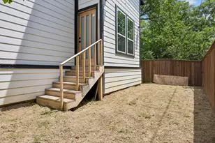 1011 S Waverly Dr, Dallas, TX 75208 - Photo 37