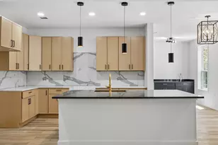 1011 S Waverly Dr, Dallas, TX 75208 - Photo 15