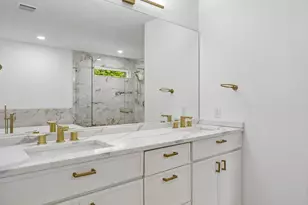 1011 S Waverly Dr, Dallas, TX 75208 - Photo 31
