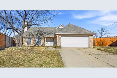 911 Wellridge Drive, Arlington, TX 76017 - Photo 1