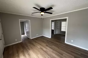 1717 Hemphill Dr, Dallas, TX 75216 - Photo 3