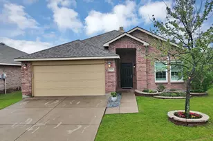 5705 Talons Crest Cir, Fort Worth, TX 76179 - Photo 5