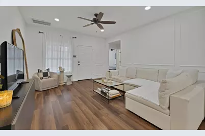 1907 Nomas Street, Dallas, TX 75212 - Photo 3