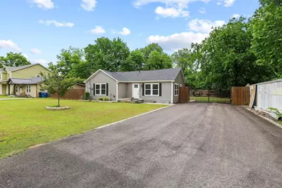 1020 W Ford Street, Denison, TX 75020 - Photo 3