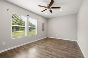1020 W Ford St, Denison, TX 75020 - Photo 17