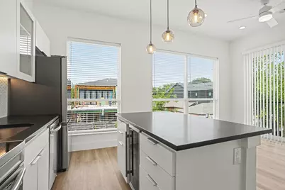 2217 N Fitzhugh Avenue #207, Dallas, TX 75204 - Photo 23