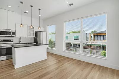 2217 N Fitzhugh Avenue #207, Dallas, TX 75204 - Photo 19