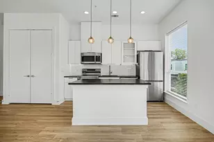 2217 N Fitzhugh Ave, Dallas, TX 75204 - Photo 21