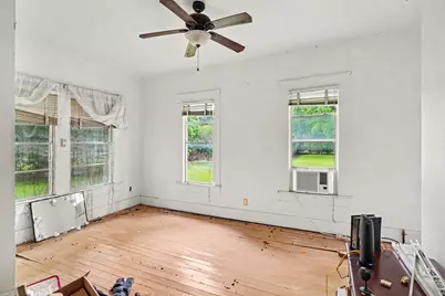 506 Woodard Avenue, Cleburne, TX 76033 - Photo 15