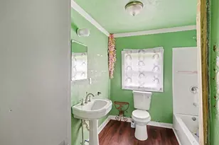 506 Woodard Ave, Cleburne, TX 76033 - Photo 13