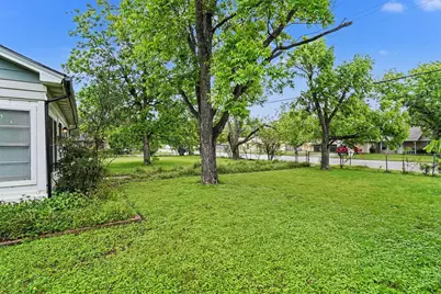 506 Woodard Avenue, Cleburne, TX 76033 - Photo 27
