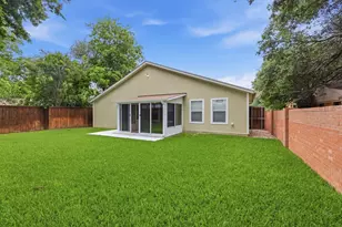 2725 Ryan Pl Dr, Fort Worth, TX 76110 - Photo 31