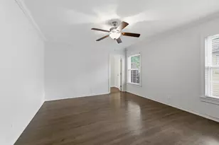 2725 Ryan Pl Dr, Fort Worth, TX 76110 - Photo 23