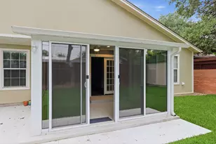 2725 Ryan Pl Dr, Fort Worth, TX 76110 - Photo 27