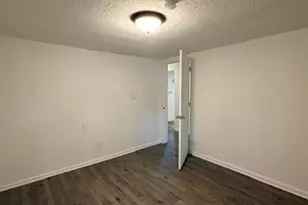 927 W Baker St, Denison, TX 75020 - Photo 11