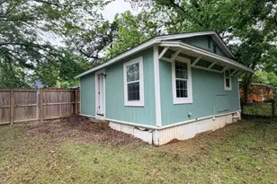 927 W Baker St, Denison, TX 75020 - Photo 13