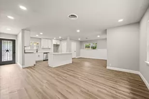 1307 Ravenwood Dr, Arlington, TX 76013 - Photo 9