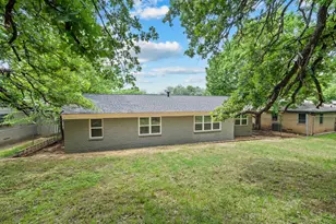 1307 Ravenwood Dr, Arlington, TX 76013 - Photo 25