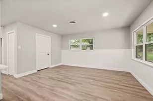 1307 Ravenwood Dr, Arlington, TX 76013 - Photo 11