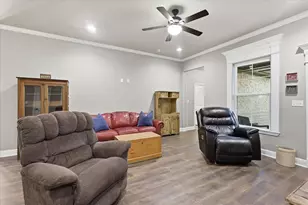 2118 Christine Dr, Granbury, TX 76048 - Photo 5