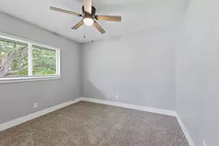 309 Kessler Dr, Granbury, TX 76048 - Photo 11