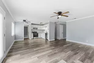 309 Kessler Dr, Granbury, TX 76048 - Photo 5