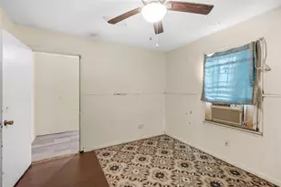 601 Dubois St, Denison, TX 75020 - Photo 5