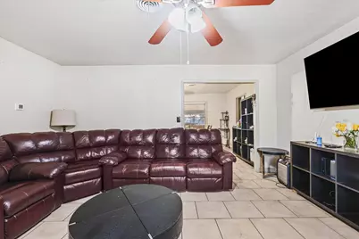 3404 Livingston Avenue, Fort Worth, TX 76110 - Photo 7