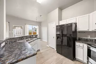 119 Lipan St, Greenville, TX 75402 - Photo 9
