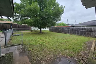 509 Arbor Ln, Lancaster, TX 75134 - Photo 21