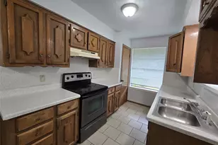 509 Arbor Ln, Lancaster, TX 75134 - Photo 11