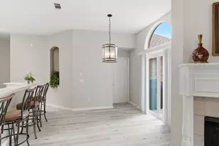437 Crestview Point Dr, Lewisville, TX 75067 - Photo 11