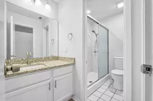 5522 Willow Cir, Fort Worth, TX 76112 - Photo 9