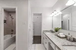5522 Willow Cir, Fort Worth, TX 76112 - Photo 15