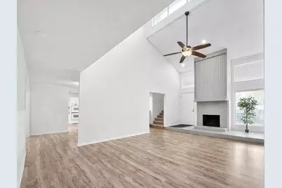5522 Willow Circle, Fort Worth, TX 76112 - Photo 3