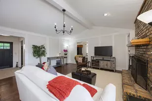 3916 Spring Hollow Dr, Carrollton, TX 75007 - Photo 9