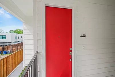 2217 N Fitzhugh Avenue #205, Dallas, TX 75204 - Photo 5