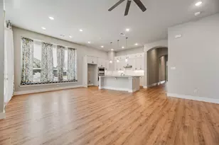 330 Windsor St, Waxahachie, TX 75165 - Photo 5